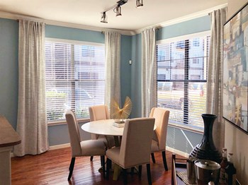 Dining area at Montfair at the Woodlands apartments in Houston TX